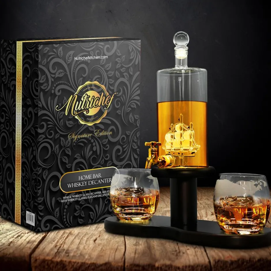 Glass Whiskey Decanter Set - Enhances Flavor - 780ml Clear Glass<NutriChef Clearance
