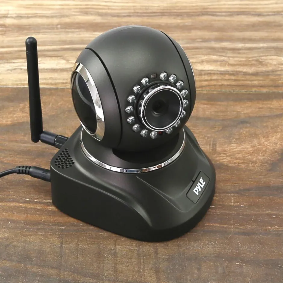 Indoor Wireless Security Camera - Remote Control, 720p HD, Night Vision<Pyle